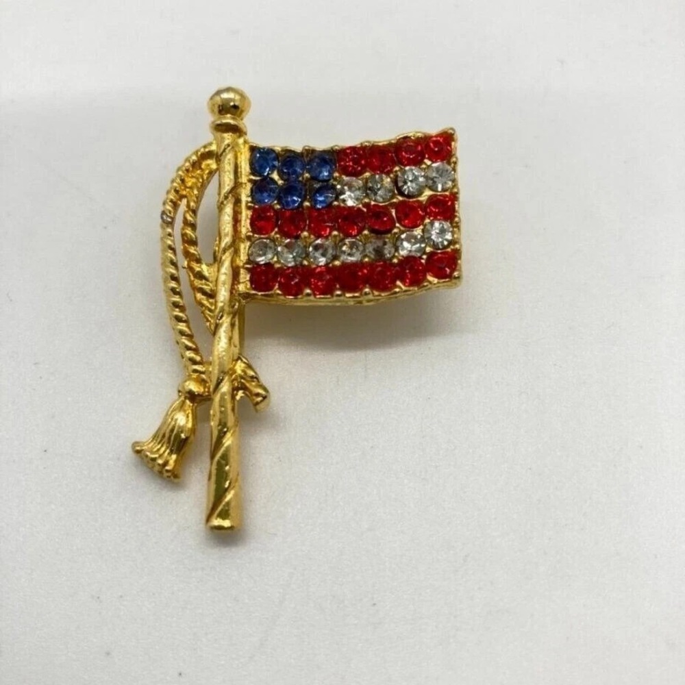 Rhinestone American Flag Brooch‎ Pin Gold Tone Patriotic Red White Blue Jewelry